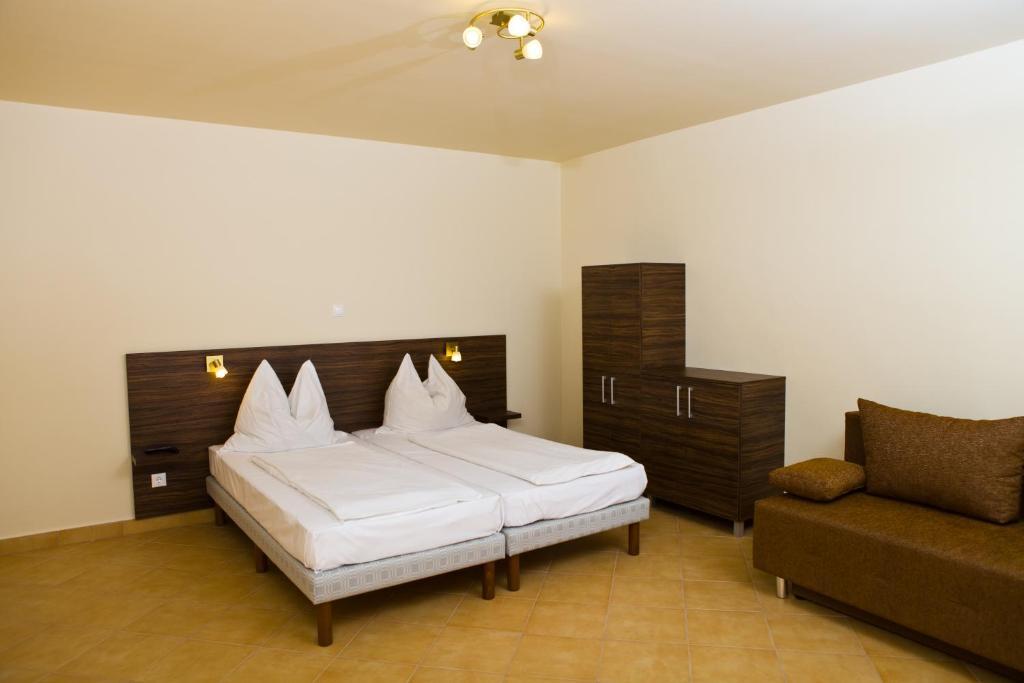 Balaton Eldorado Camping 호텔 Badacsonytördemic 객실 사진